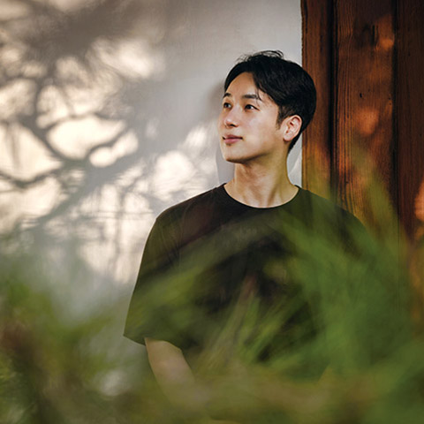 인터뷰 1 썸네일 이미지